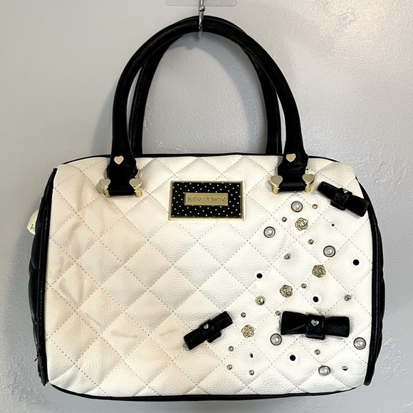 Betsey Johnson Black and White Quilted Handbag - Picture 1 of 12